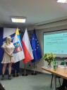 Pani Urszula Kaźmierska ze Stowarzyszenia Integracja Europa Wschód podczas prezentacji