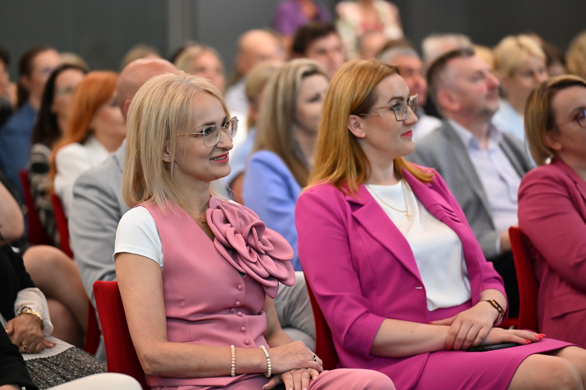 Zdjęcie artykułu PRACA ŁĄCZY POKOLENIA. ZA NAMI III ŚWIĘTOKRZYSKIE FORUM EDUKACJI USTAWICZNEJ